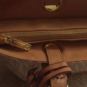 30hoatce3m gunmetal tt jet set chain shldr to genuine leather